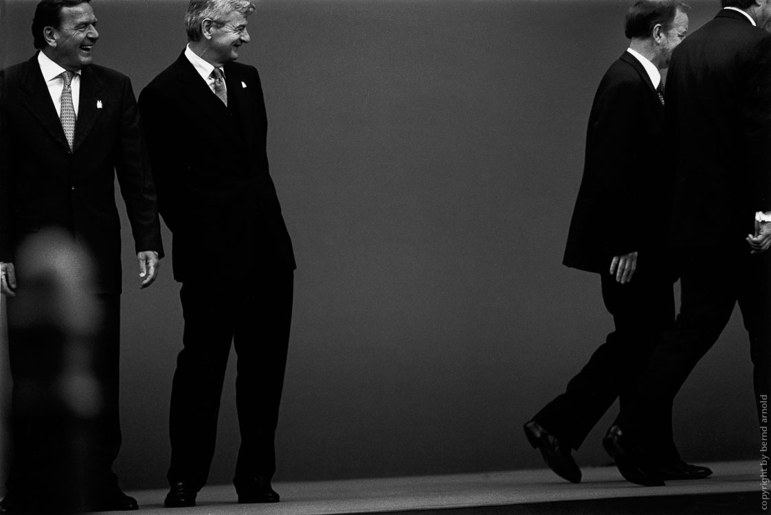 Wirtschaftsgipfel Joschka Fischer, Gerhard Schröder und Tony Blair – Fotografie, Fotojournalismus