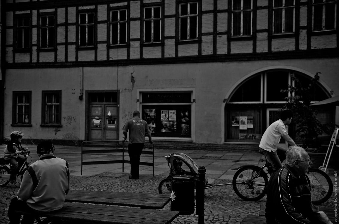 Black East – Strassenszene – Dokumentarfotografie zu Ostdeutschland