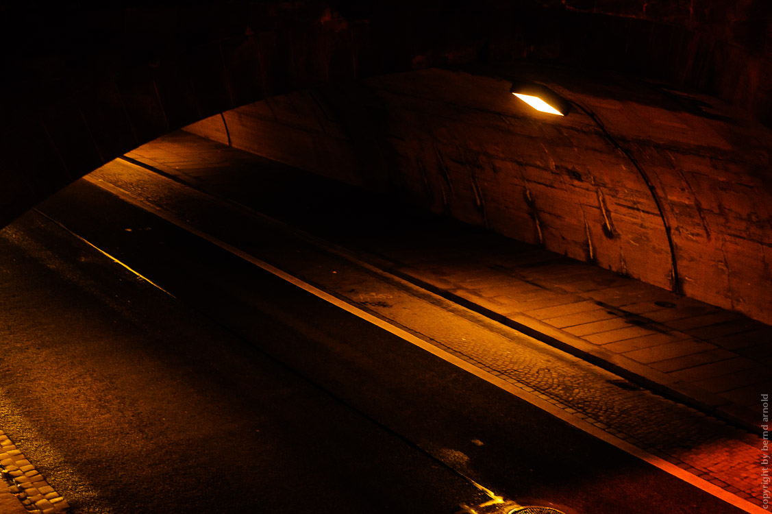 Black East – Tunnel by night in Dresden – photography about East Germany