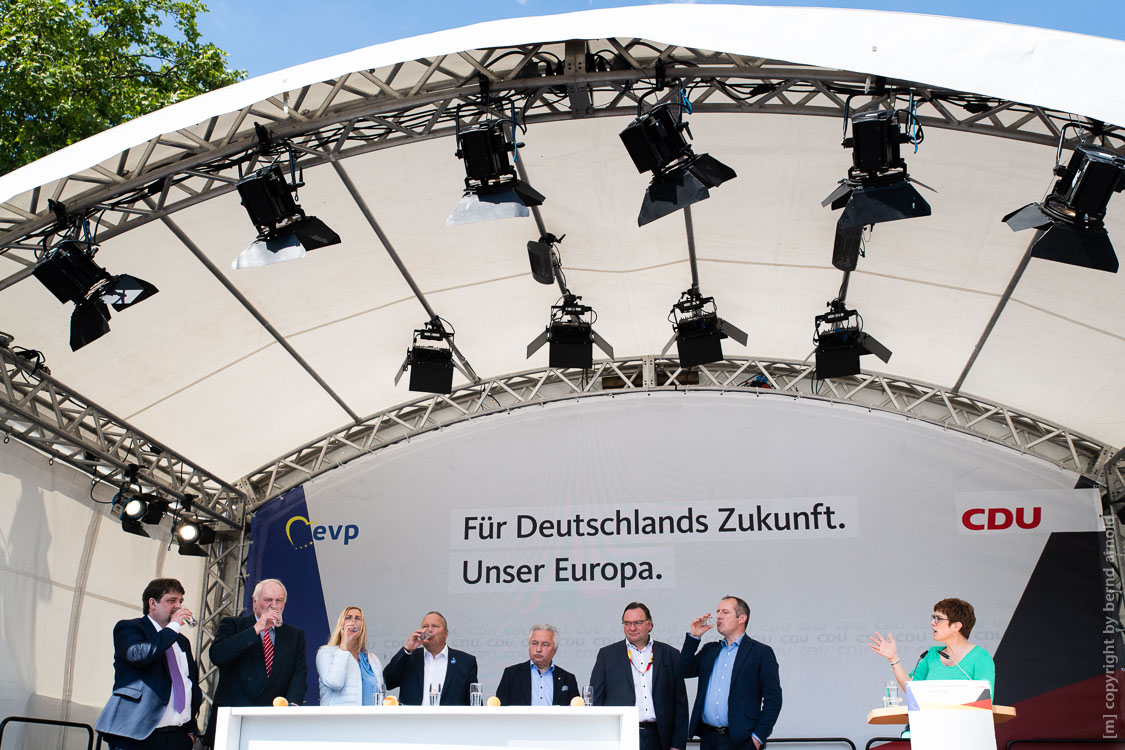 Digitale Montage Europawahlkampf – Annegret Kramp-Karrenbauer in Duisburg 2019