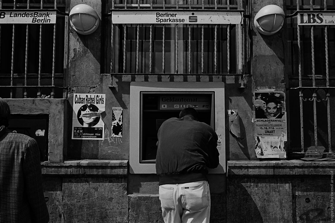Dokumentarfotografie – Geldautomat in Berlin – Stadtportrait