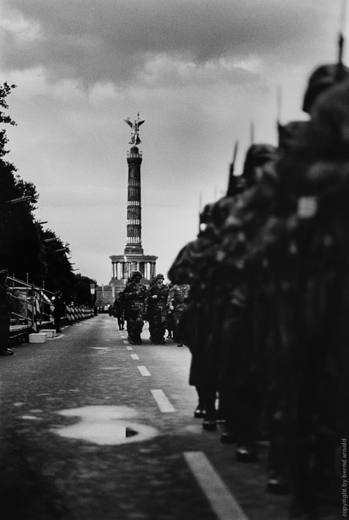 Dokumentarfotografie – Siegessäule und Abschiedsparade der Alliierten in Berlin