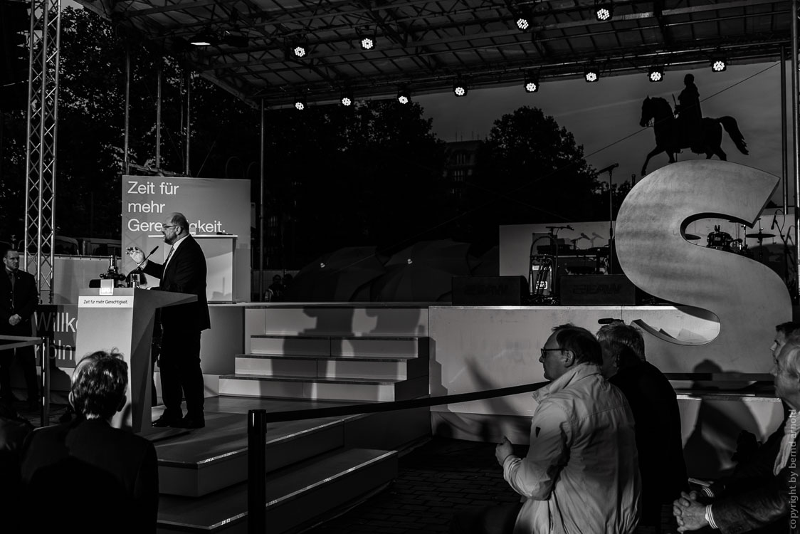 Martin Schulz auf dem Heumarkt in Köln, 2017 – Wahl Kampf Ritual