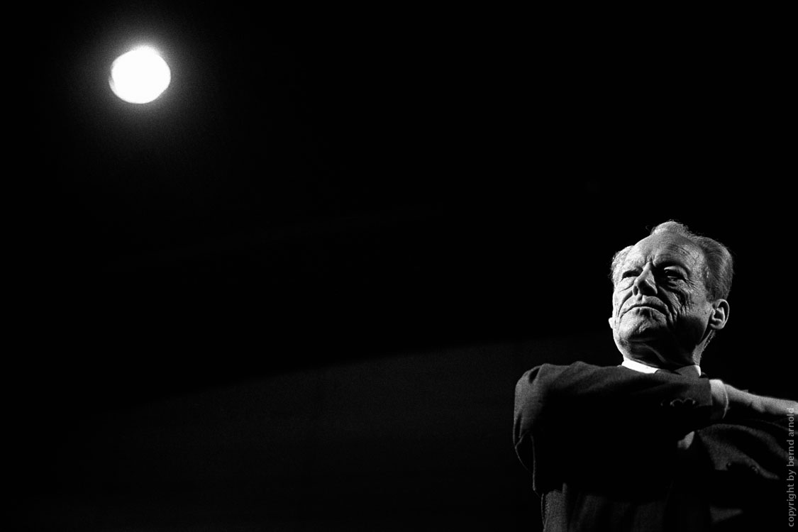 Bundeskanzler Willy Brandt, Portrait, 1986, Fotojournalismus, Wahlkampfrituale