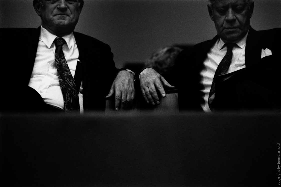 Dokumentarfotografie Wahlkampfrituale – Helmut Schmidt und Johannes Rau 1994 – Fotojournalismus