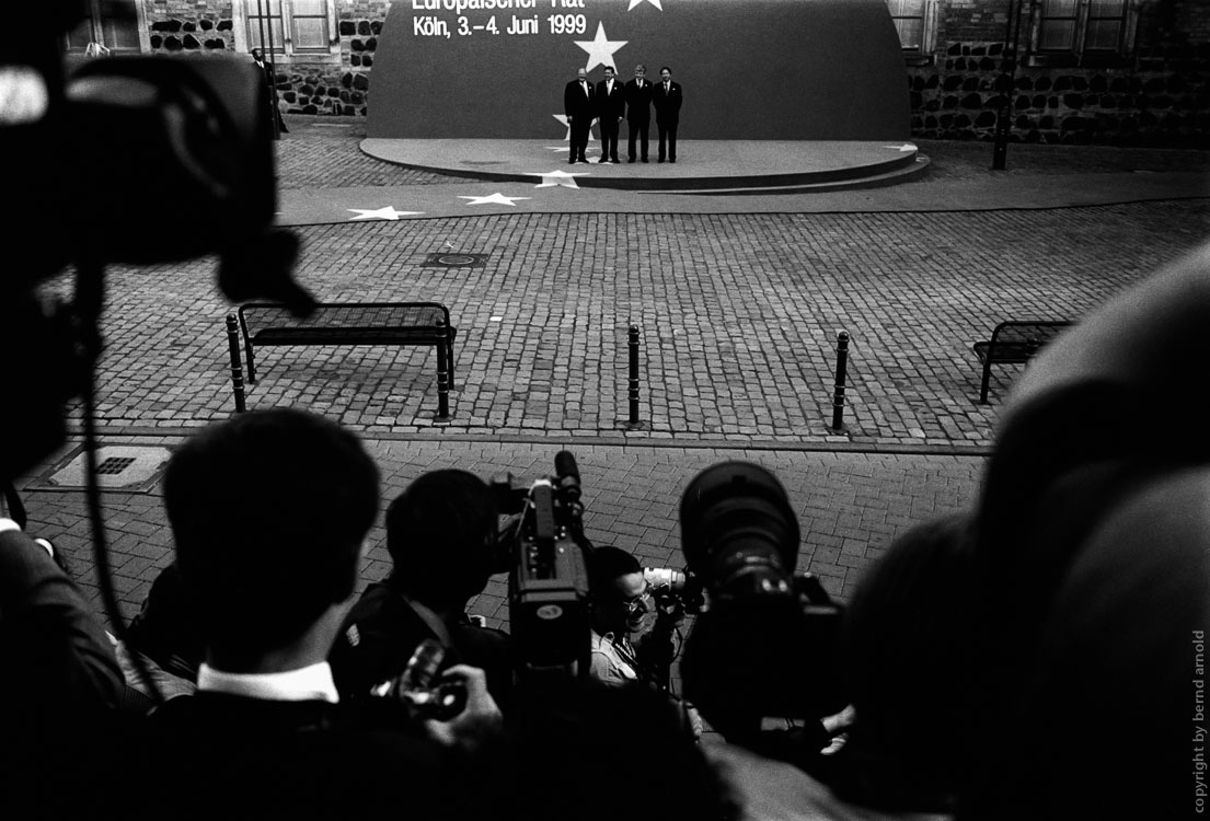 Fotografie der Wirtschaftsgipfel in Köln Wirtschaftsgipfel und die Medien – Fotografie, Fotojournalismus