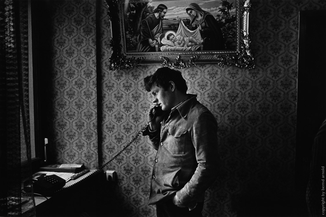 Immigrant with telephone