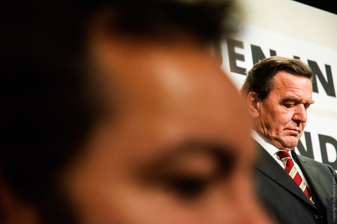 SPD Gerhard Schröder hat den Wahlkampf verloren – Fotografie und Fotojournalismus