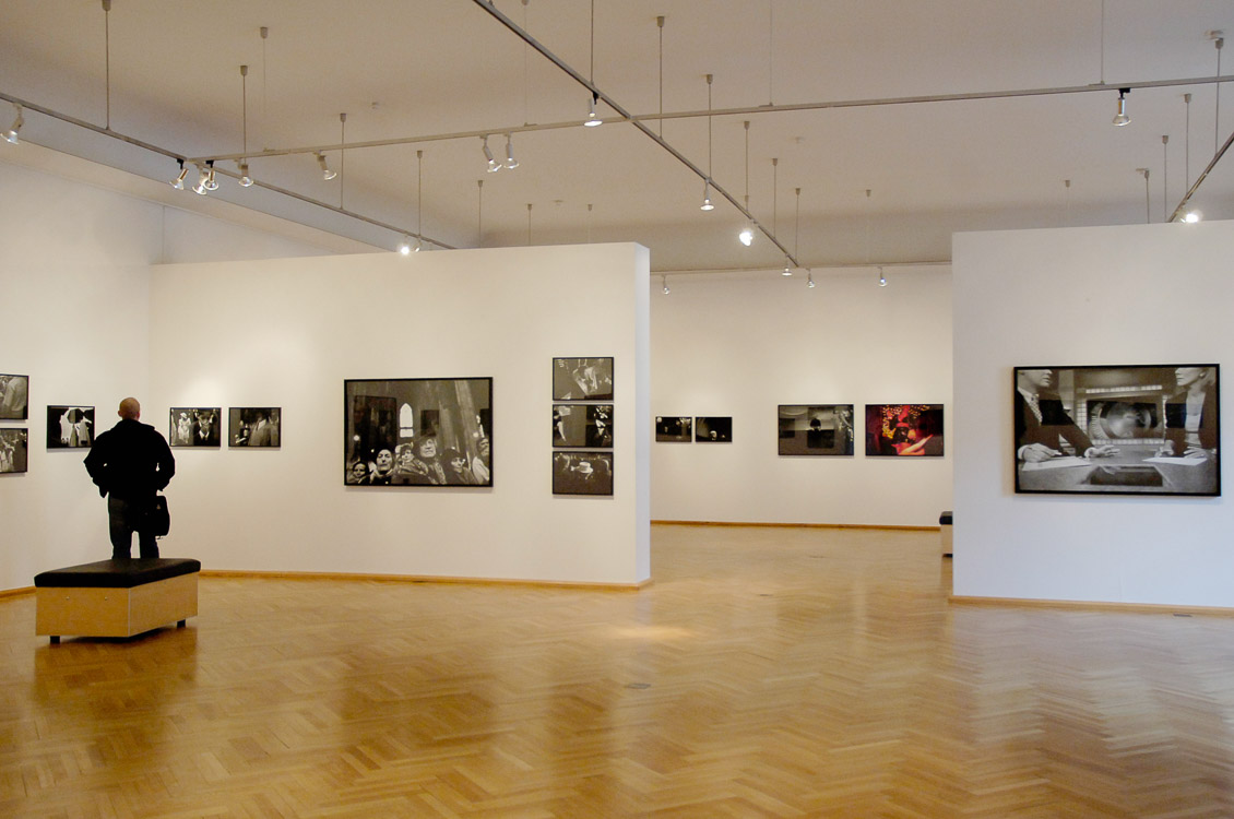 Exhibition in Stadtmuseum – Installation Power and Ritual – documentary photography