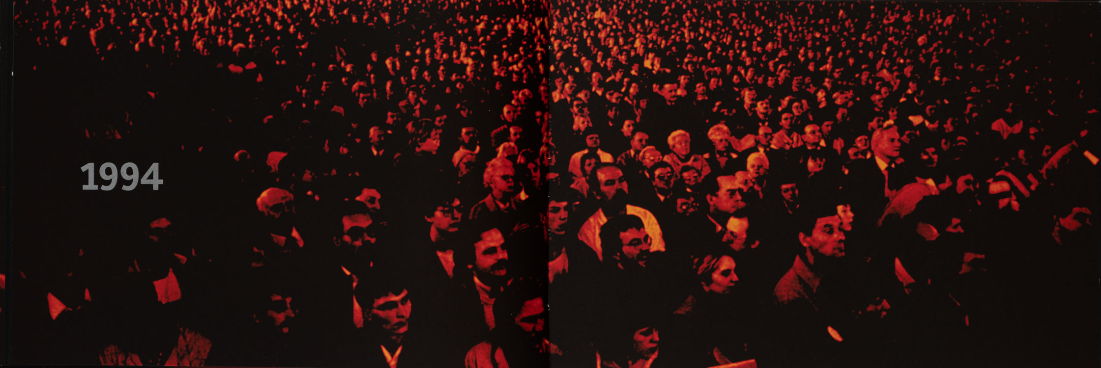 Fotobuch Seiten Wahl Kampf Ritual – Fotografie Dokumentarfotografie Fotobuch WAHL KAMPF RITUAL Kapitel 1994 – Fotografie