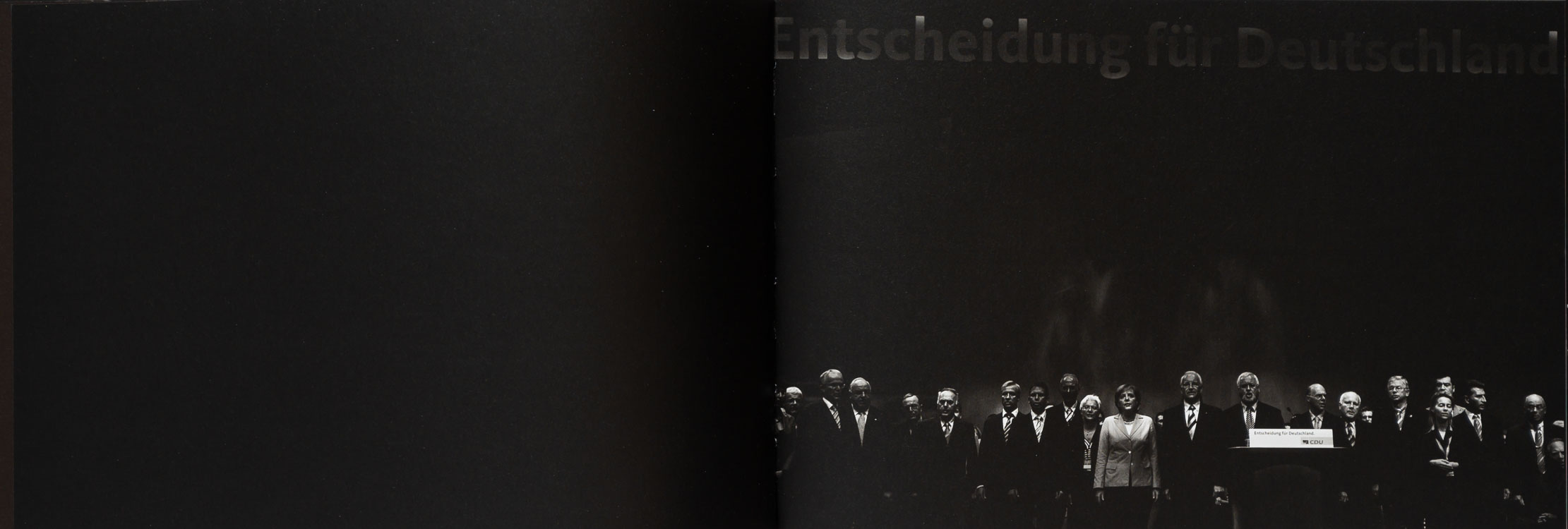 Angela Merkel in der Männerwelt, 2005, Fotobuch WAHL KAMPF RITUAL Angela Merkel Angela Merkel in der Männerwelt, 2005, Fotobuch WAHL KAMPF RITUAL Angela Merkel