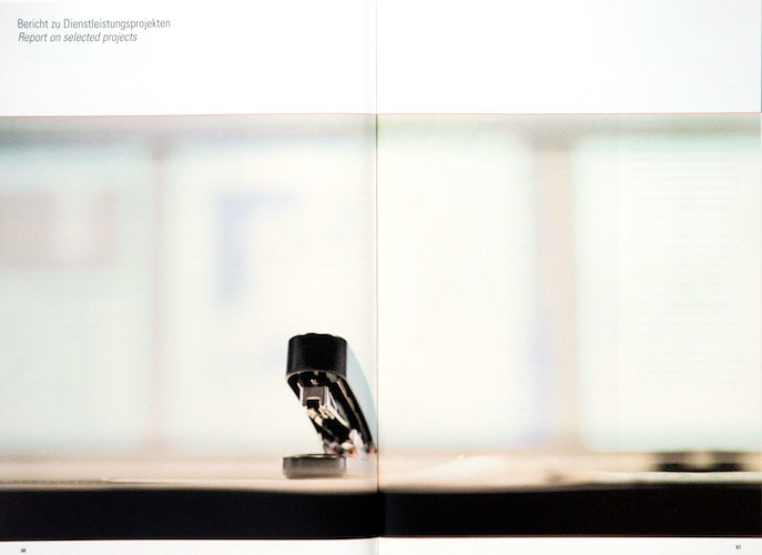 CompuNet annual report corporate design